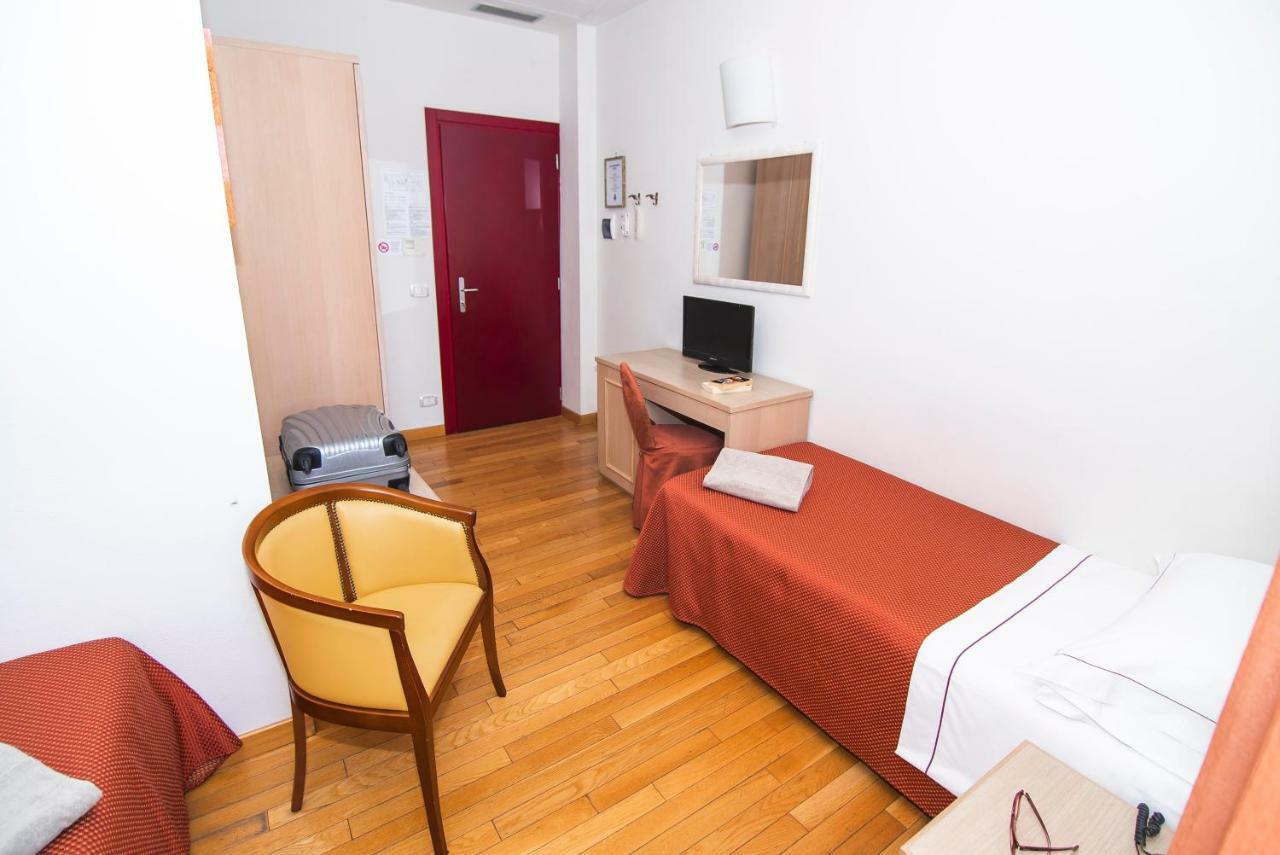 Hotel La Colonna Siena Eksteriør billede